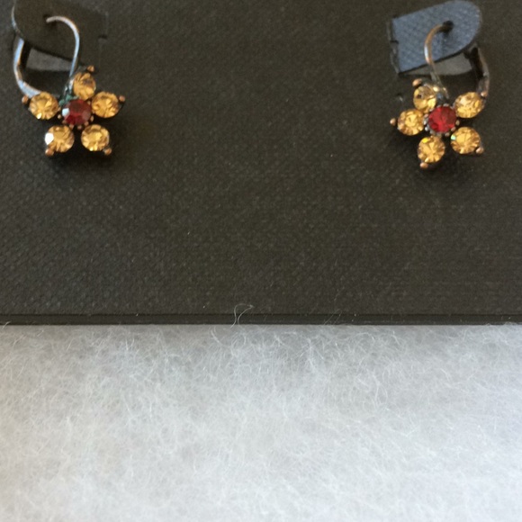 🌹🌹BEAUTIFUL EARRINGS NEW❤️❤️ - Picture 3 of 3